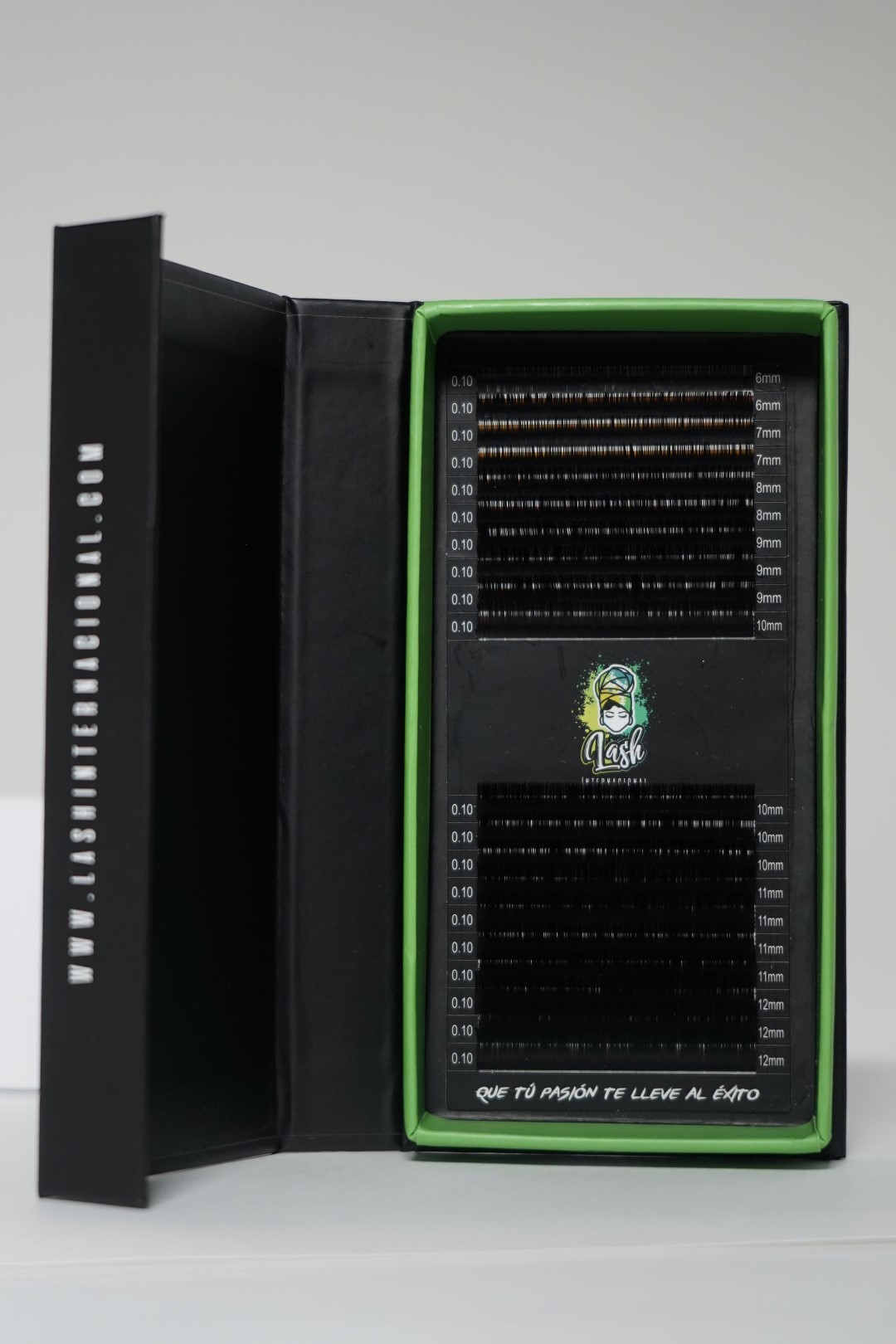 Fibers for eyelash extensions - Image 3